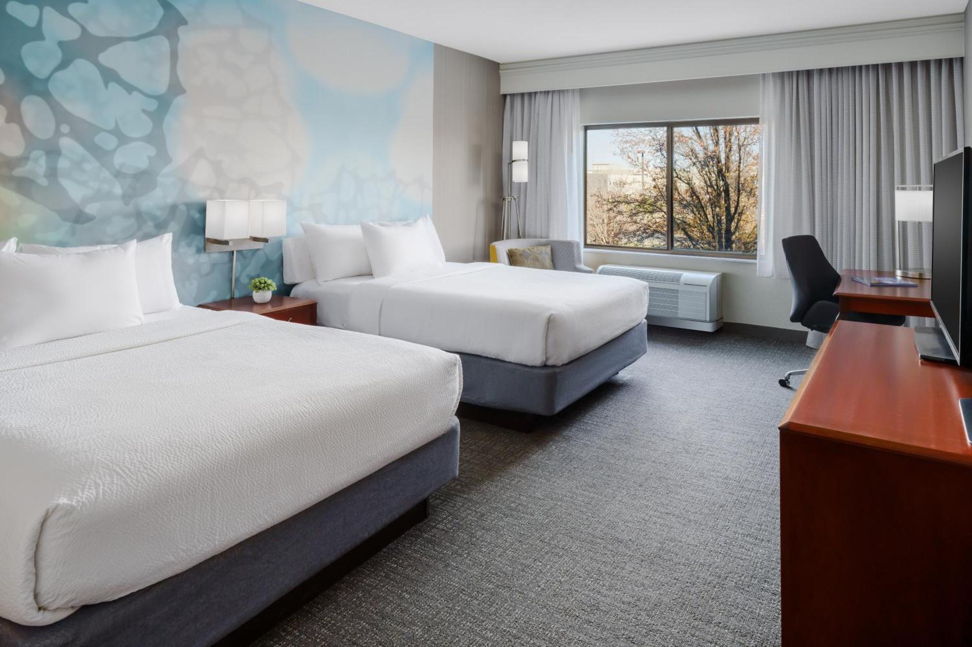 Courtyard By Marriott Galleria Mall/creekside Ridge Drive Hotel Roseville